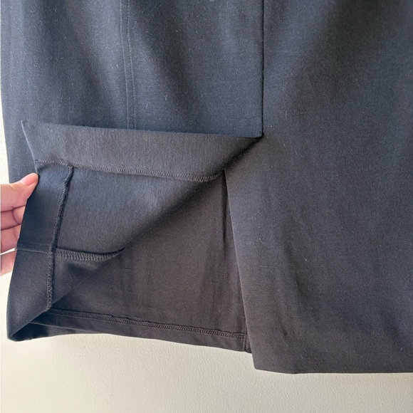 Michael Kors size 10 black mini business work skirt with slit, stretchy, fitted - Picture 3 of 5